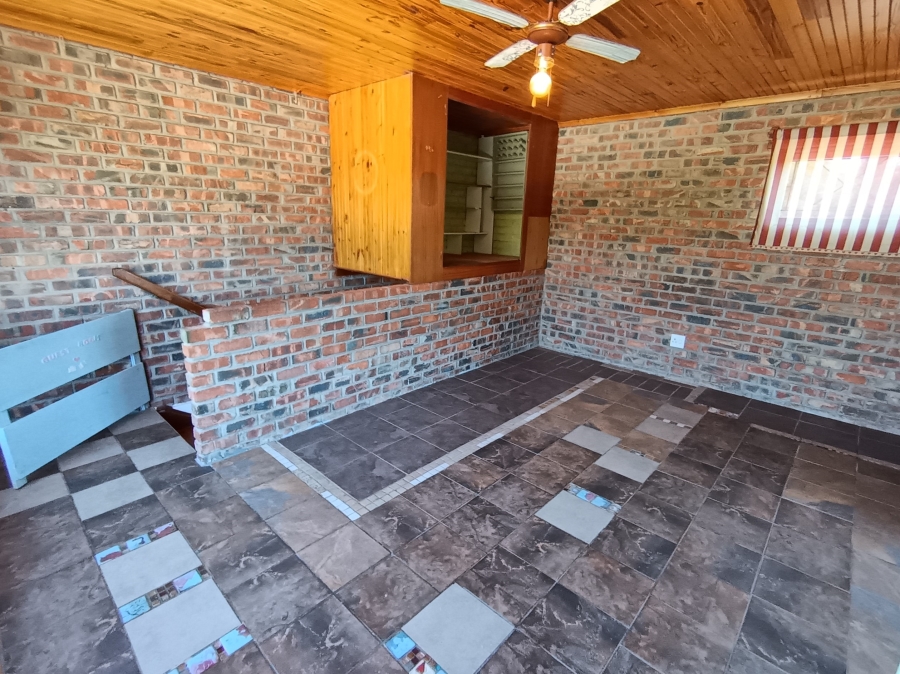 4 Bedroom Property for Sale in C Place Eastern Cape